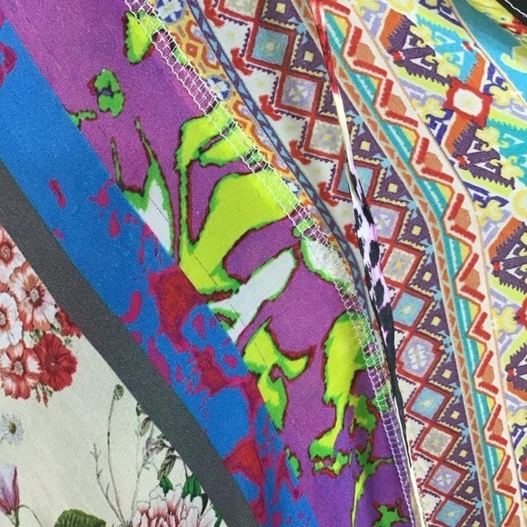 Johnny Was Floral Mixed Medai Split Neck Scallop Hem Georgette Blouse Size Small - Picture 11 of 11